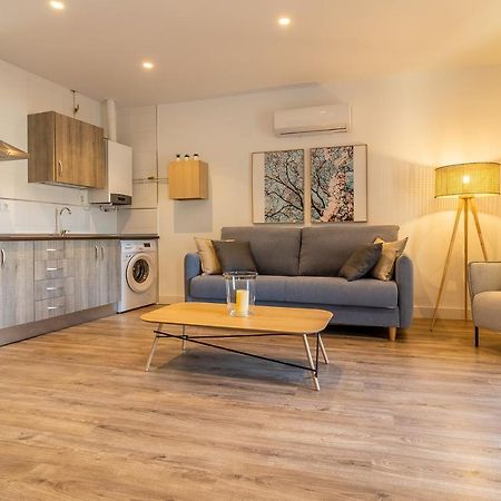 Apartamentos El Patio Plaza Santa Clara Caces エクステリア 写真