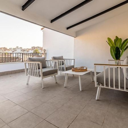 Apartamentos El Patio Plaza Santa Clara Caces エクステリア 写真