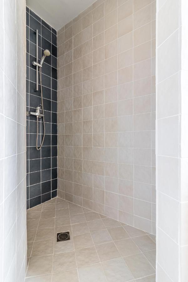 Apartamentos El Patio Plaza Santa Clara Caces エクステリア 写真